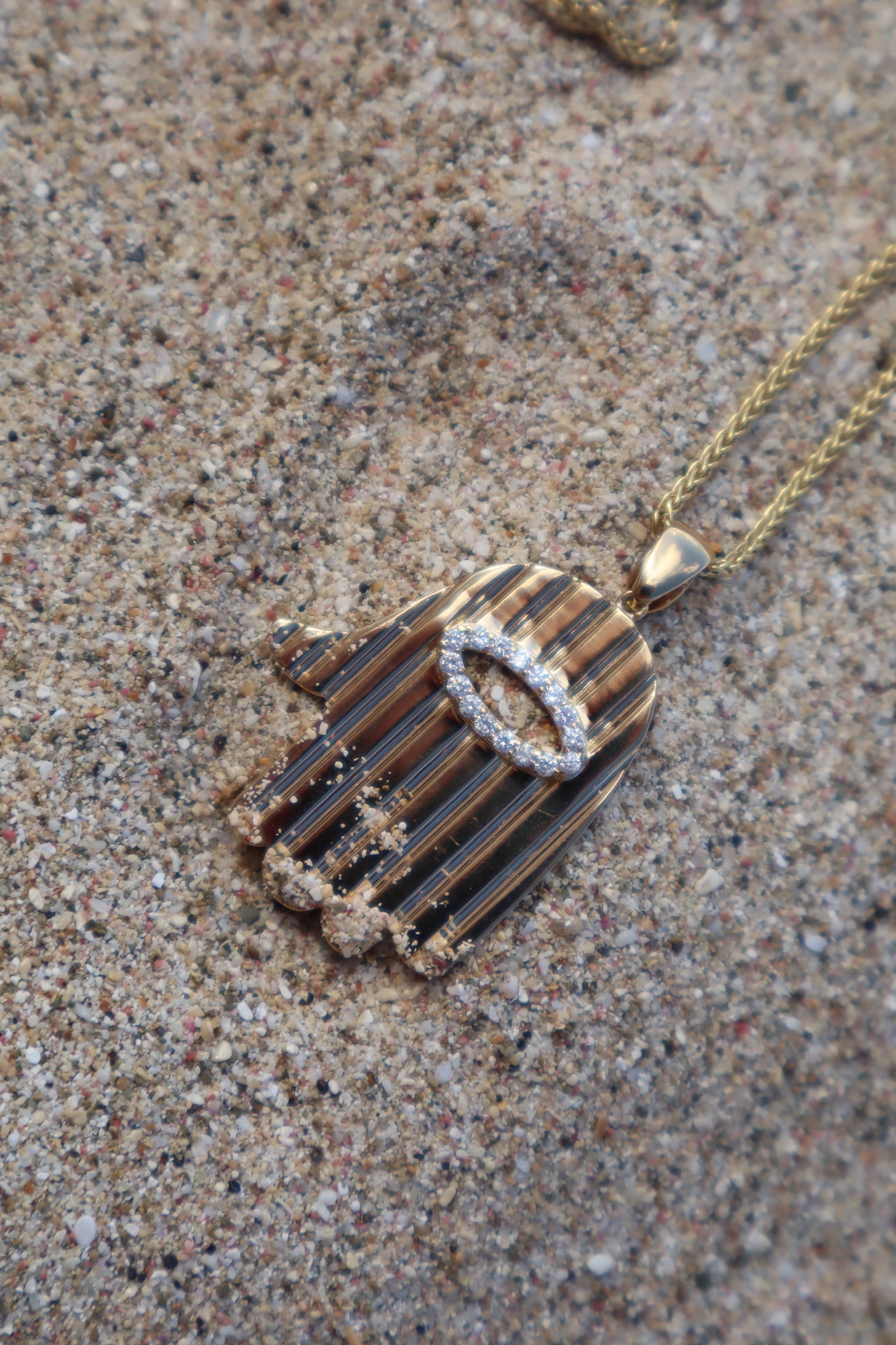 Golden Royal w/ Diamonds