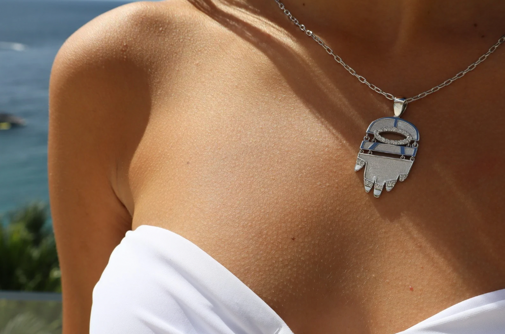 White Golden Hamsa w/ Diamonds